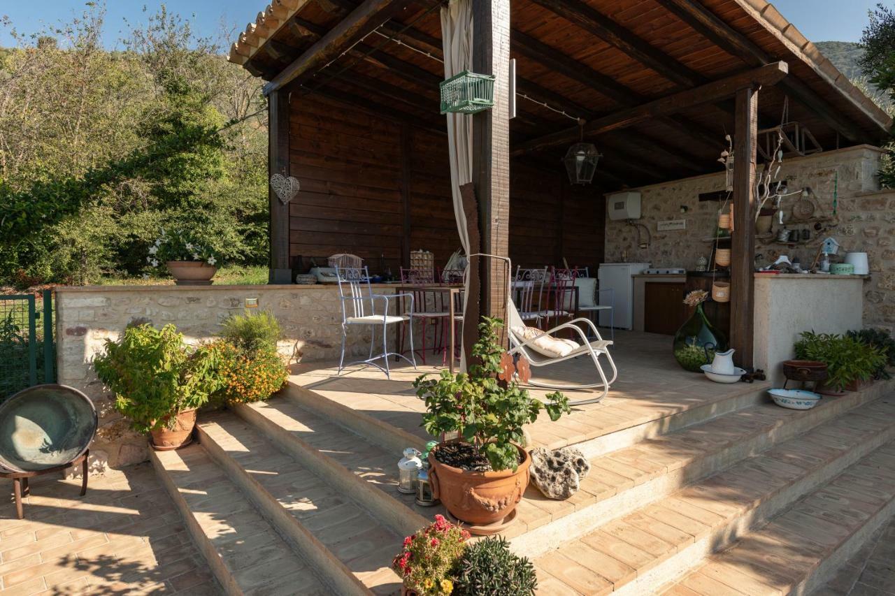 Agriturismo Monte Cologna Foligno Exteriér fotografie